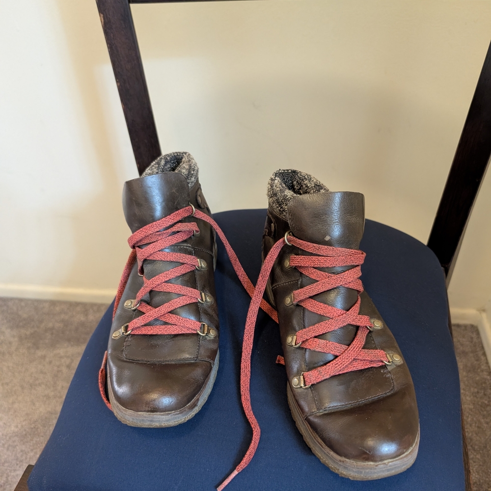 Merrell J42400 Women Eventyr Bluff Waterproof Boot Size 8